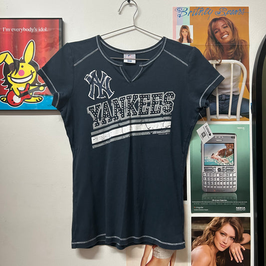 NY YANKEES BABY TEE